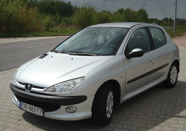 Peugeot 206 cena 8800 przebieg: 167000, rok produkcji 2009 z Wałbrzych małe 436